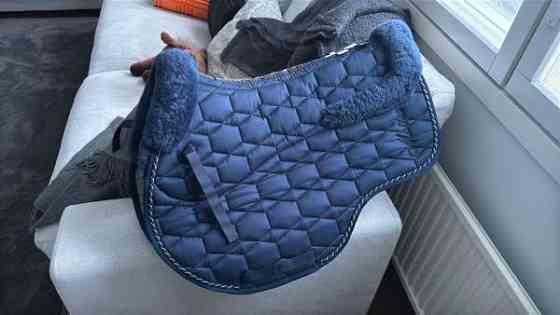 MATTES lampaankarva satulahuopa etu ja takakarvalla Kempele