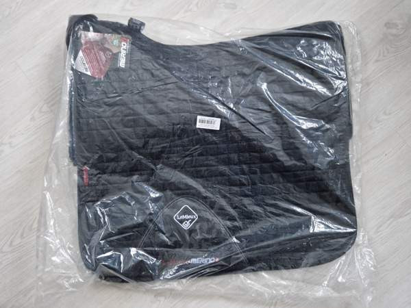 LeMieux Merino+ koulusatulahuopa lampaankarvalla FULL Tuusula - photo 1