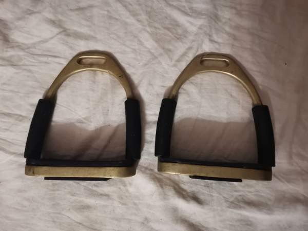 Turvajalustimet Turku - valokuva 1