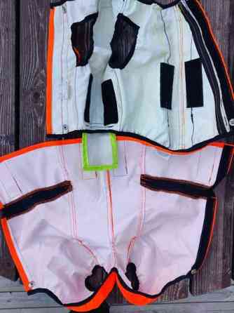 Kardog GPS-liivi ja housuosa mäyräkoiranartulle Iitti