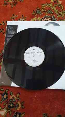 Sade love deluxe Lp alkuperäinen Loviisa
