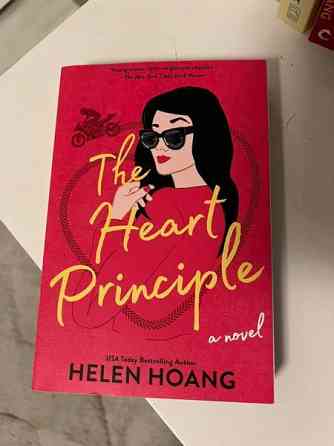 The Heart Principle Helen Hoang / English books Haemeenlinna