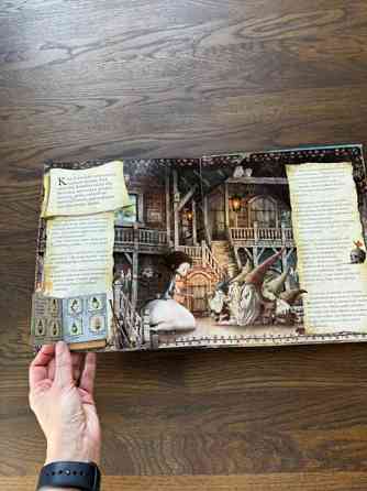 Iso kaunis Lumikki kirja Helsinki