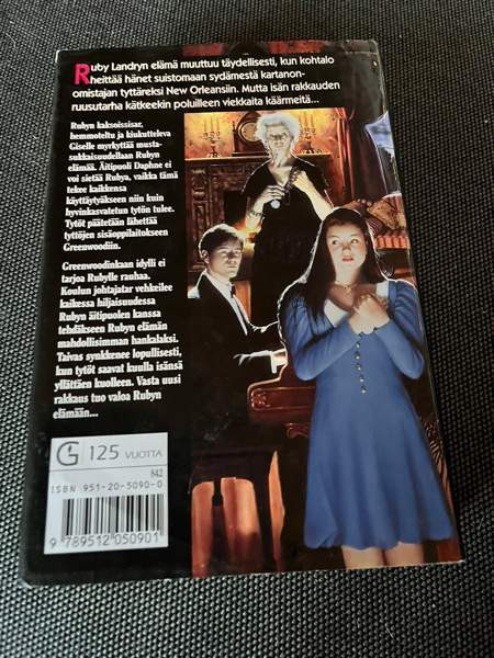 Käärmeitä ruusutarhassa teos Tammela – foto 2