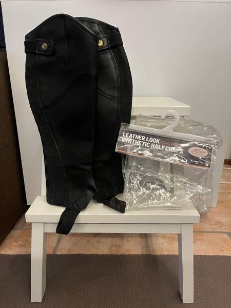 Myydään Learher Look puolichapsit Vantaa - valokuva 1