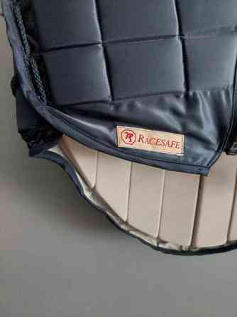 Racesafe palaturvaliivi RS2000 koko S Рованиеми