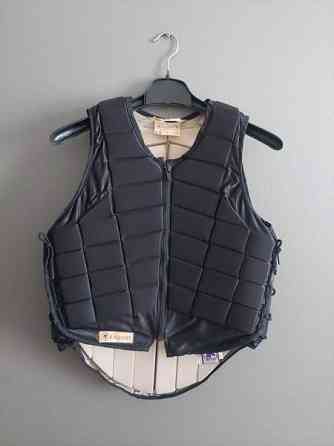 Racesafe palaturvaliivi RS2000 koko S Рованиеми