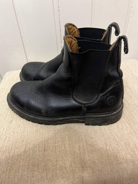 Myydään ratsastuskengät Vantaa - valokuva 4