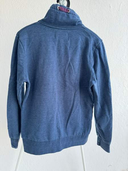 CRW collari Pornainen - valokuva 2