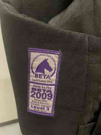 Turvaliivi ratsastajalle Helsinki