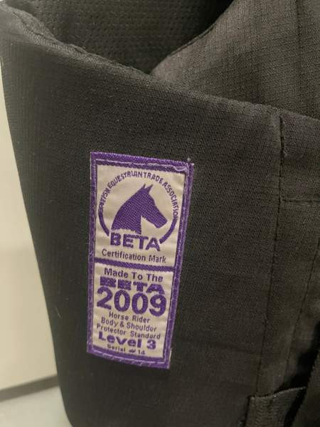 Turvaliivi ratsastajalle Helsinki - valokuva 2