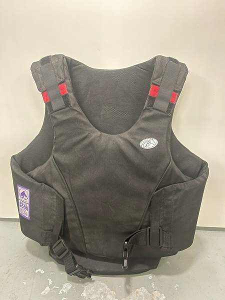 Turvaliivi ratsastajalle Helsinki - valokuva 1