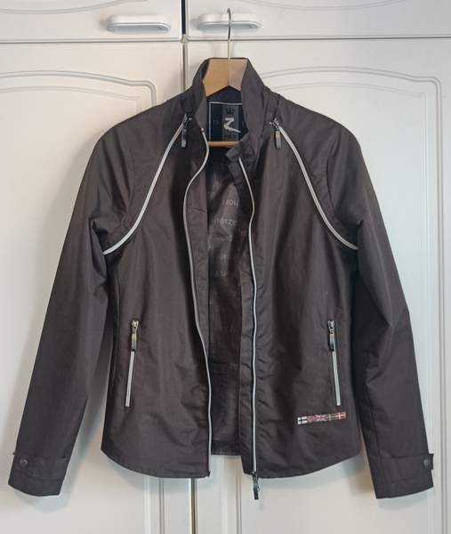 Horze tuulitakki, koko M Helsinki - valokuva 1