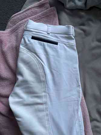 Kilpailuasu paita ja housut Helsinki