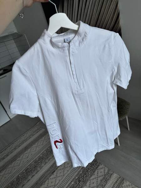 Kilpailuasu paita ja housut Helsinki – foto 1