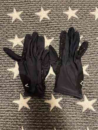 Ohuet lasten ratsastushanskat Jyvaeskylae