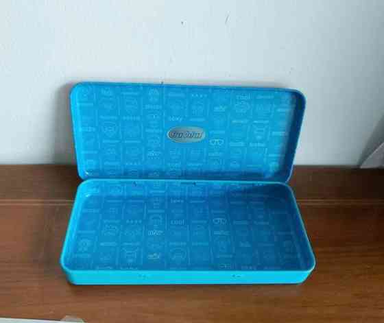 Vintage Spaceman penaali ja kortti, yhteishinta Espoo