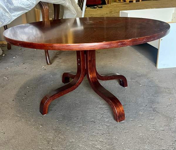 Tyylikäs sohvapöytä Тампере - изображение 1