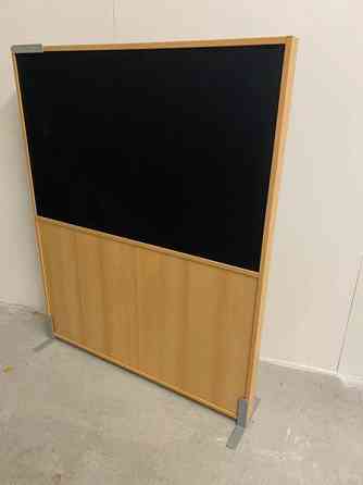 Lattiaseinäke jaloilla Pälkäne