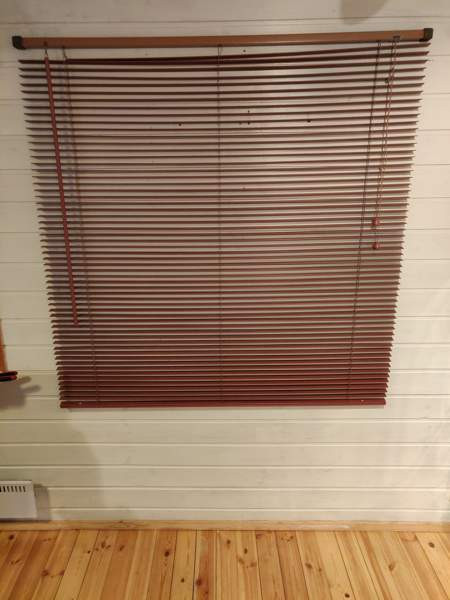 Erikokoisia puusälekaihtimia Lahti – foto 2