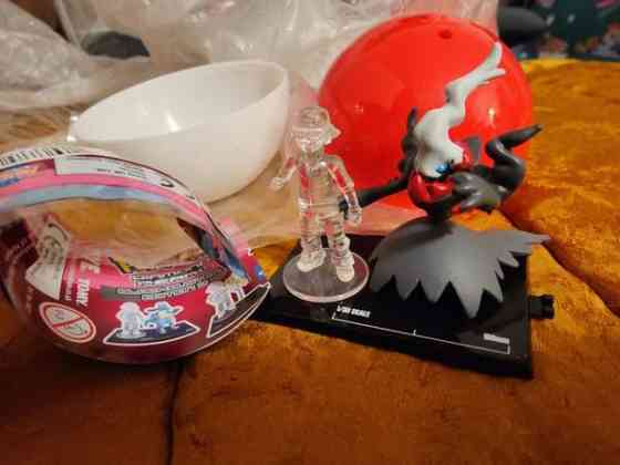 Pokemon Scale Darkrai ja Ash Lappeenranta