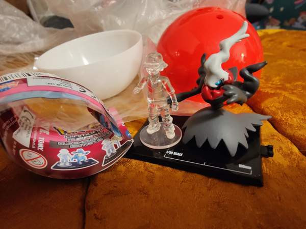 Pokemon Scale Darkrai ja Ash Lappeenranta - valokuva 1