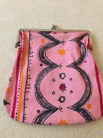 Marimekko vaaleanpunainen kukkaro Keuruu