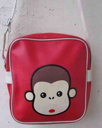 Tumtum punainen olkalaukku Рованиеми