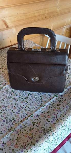 Vanha käsilaukku Leppävirta – foto 1