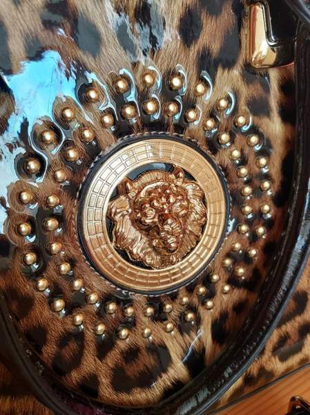 Upea leopardi - kuultolaukku. Uusi Helsinki - valokuva 2