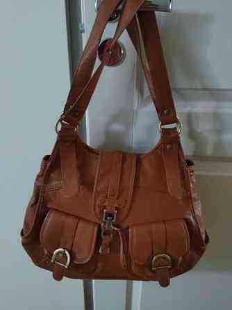 Ruskea olkalaukku Pori