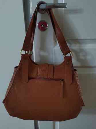 Ruskea olkalaukku Pori