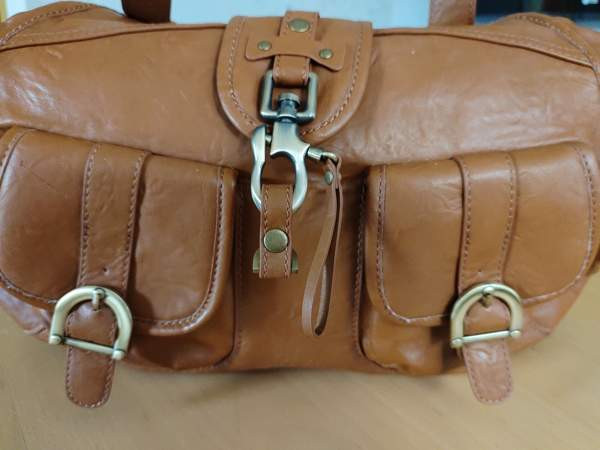 Ruskea olkalaukku Pori – foto 3