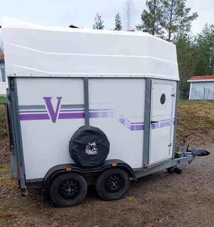 Hevostraileri wärmlandsvagnen Hamina