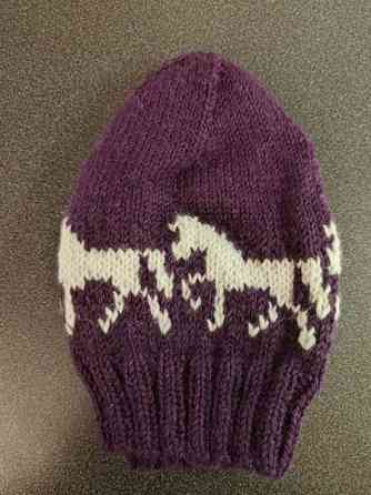 Hevoskuvioinen neulepipo Keminmaa