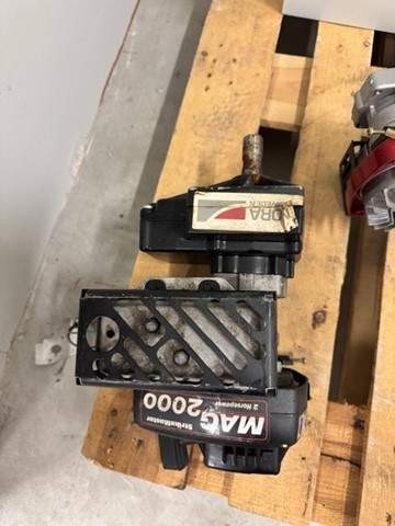 Polttomoottorisen jääkairan moottori Oulu - photo 3