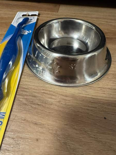 Uusi avaamaton koiran hammasharja + vesikuppi. Espoo - valokuva 4