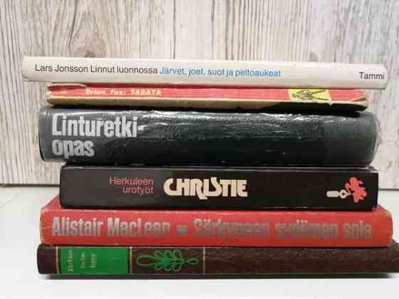 Kirjat annetaan Riihimaeki