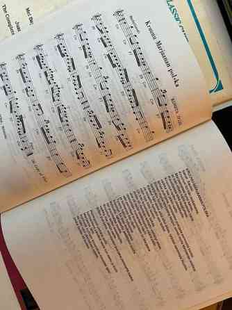 Kitara ja viulu Kitarakirjat hinta yht.spk Oulu