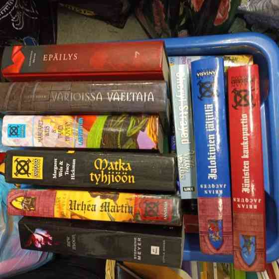 Nuorten kirjoja Helsinki