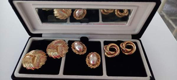 Korvakorusetti Pierre Cardin Lohja - valokuva 1