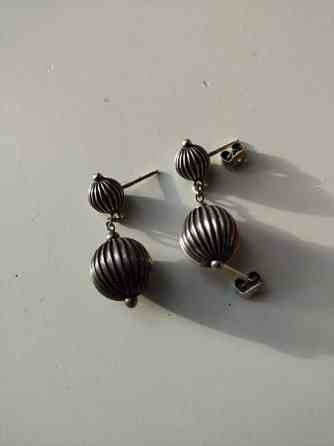 Vintage hopeiset korvakorut Helsinki