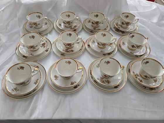 12 kpl myrna mukit + lautaset Kärsämäki