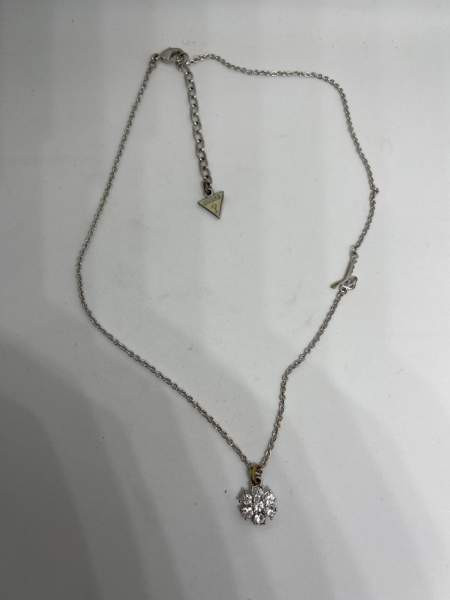 Guess kaulakoru nätti naisten koru Joroinen - изображение 1