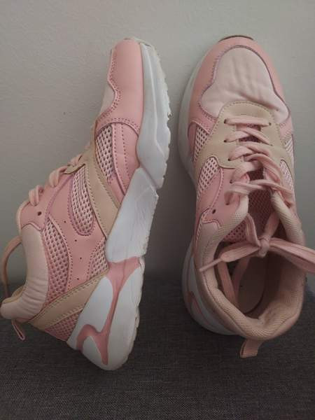 House lenkkarit, koko 36 Vantaa - valokuva 1