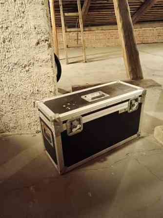 Vanha kuljetuslaatikko Riihimaeki