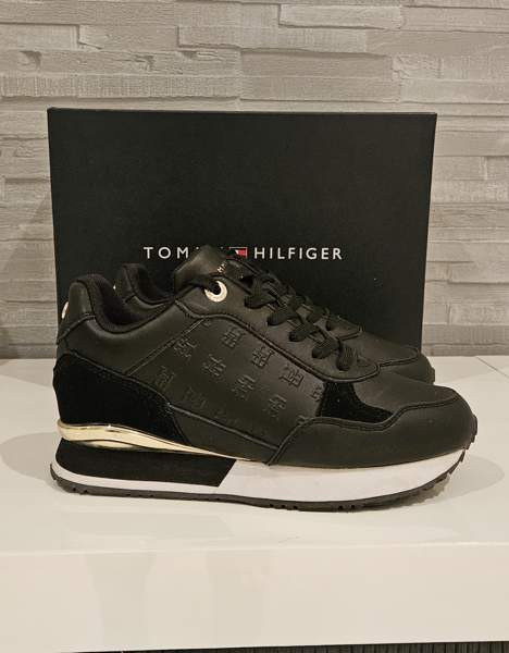 Tommy Hilfiger -tennarit koko 36 Janakkala – foto 1