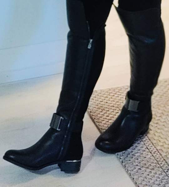 Calvin Klein ylipolven saappaat koko 36 Оулу - изображение 7