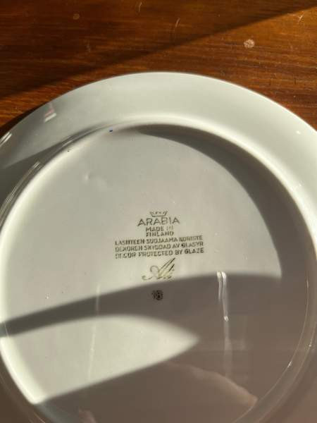 Arabia Ali ruskea lautanen Helsinki – foto 2