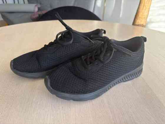 Puhtaat mustat tennarit 38 kuin uudet Helsinki